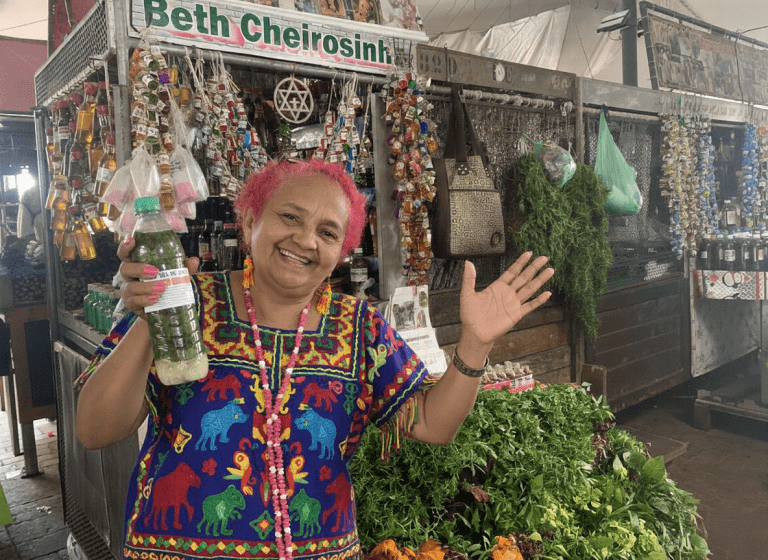 Beth Cheirosinha: A Rainha do Ver-o-Peso e a Alquimia do Nosso Chão